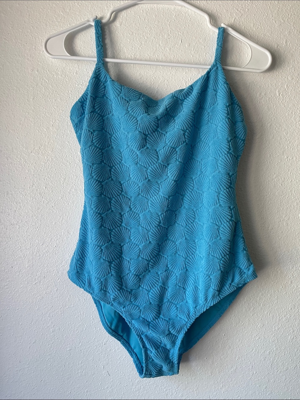Andie Women's Seashell Textured One-Piece Swimsuit - Size Small Tall